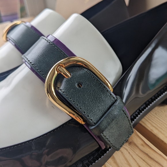 Burberry English Harriet Loafers - Picture 6 of 14